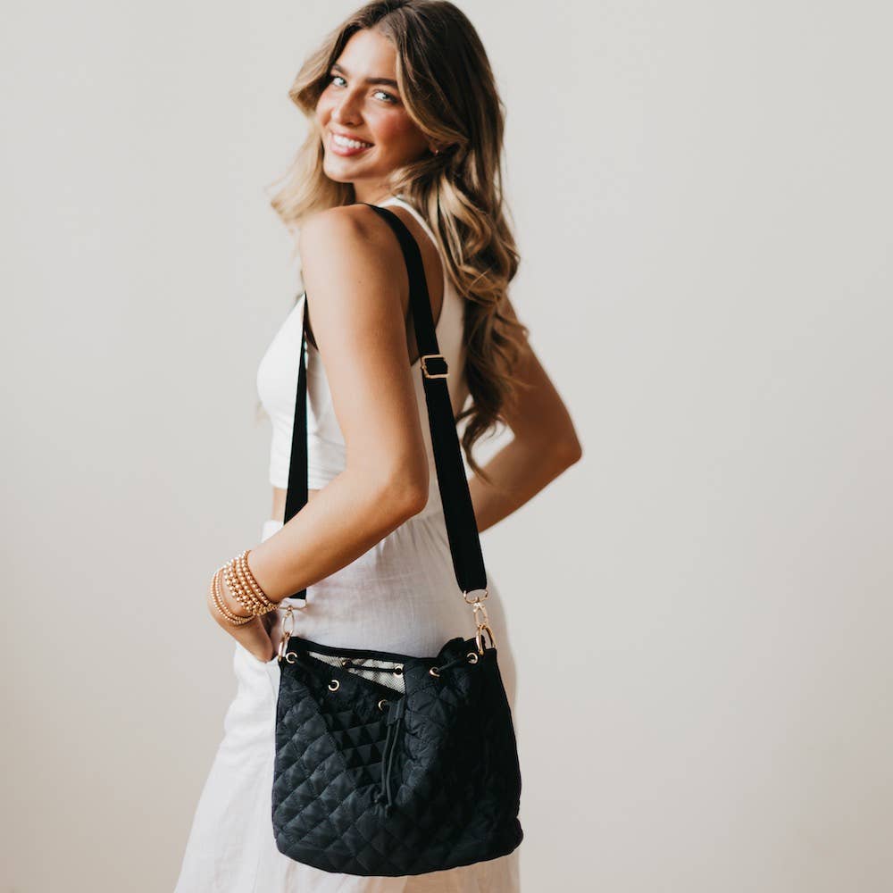 Quincey Quilted Crossbody - ladymaesboutique